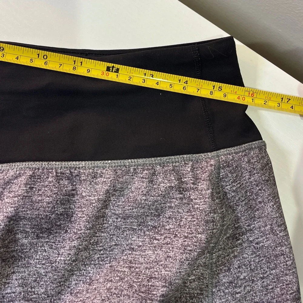 Lululemon Speed Up Mid-Rise Lined Short 4 Heathered Gray Black Size 8 W7AVNT - Picture 4 of 9
